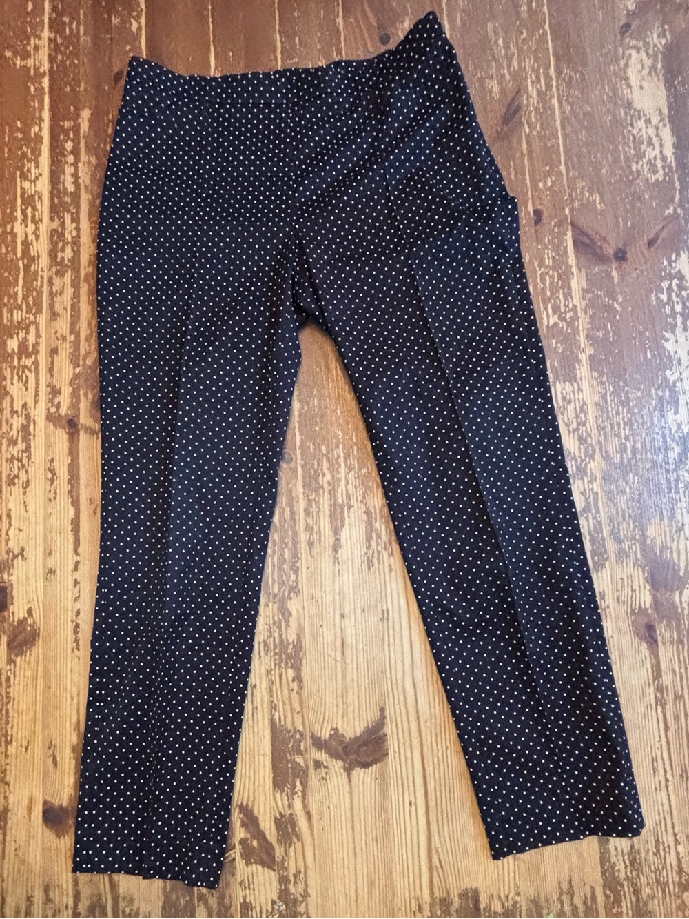 Akris Punto black and white polka dot straight leg pants. Size 8
